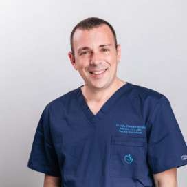 Dr Athanasios Diamantopoulos MRCOG, CCT (UK) Obstetrician and Gynaecologist Fertility Consultant